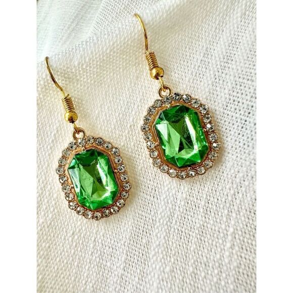 Light Green Dangle rhinestone earrings - Picture 2 of 4